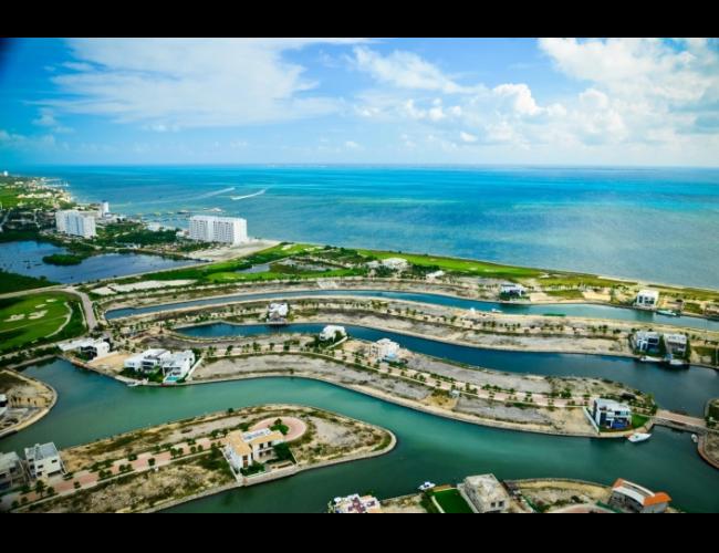 Terreno en Venta La Playa en Canc&uacute;n